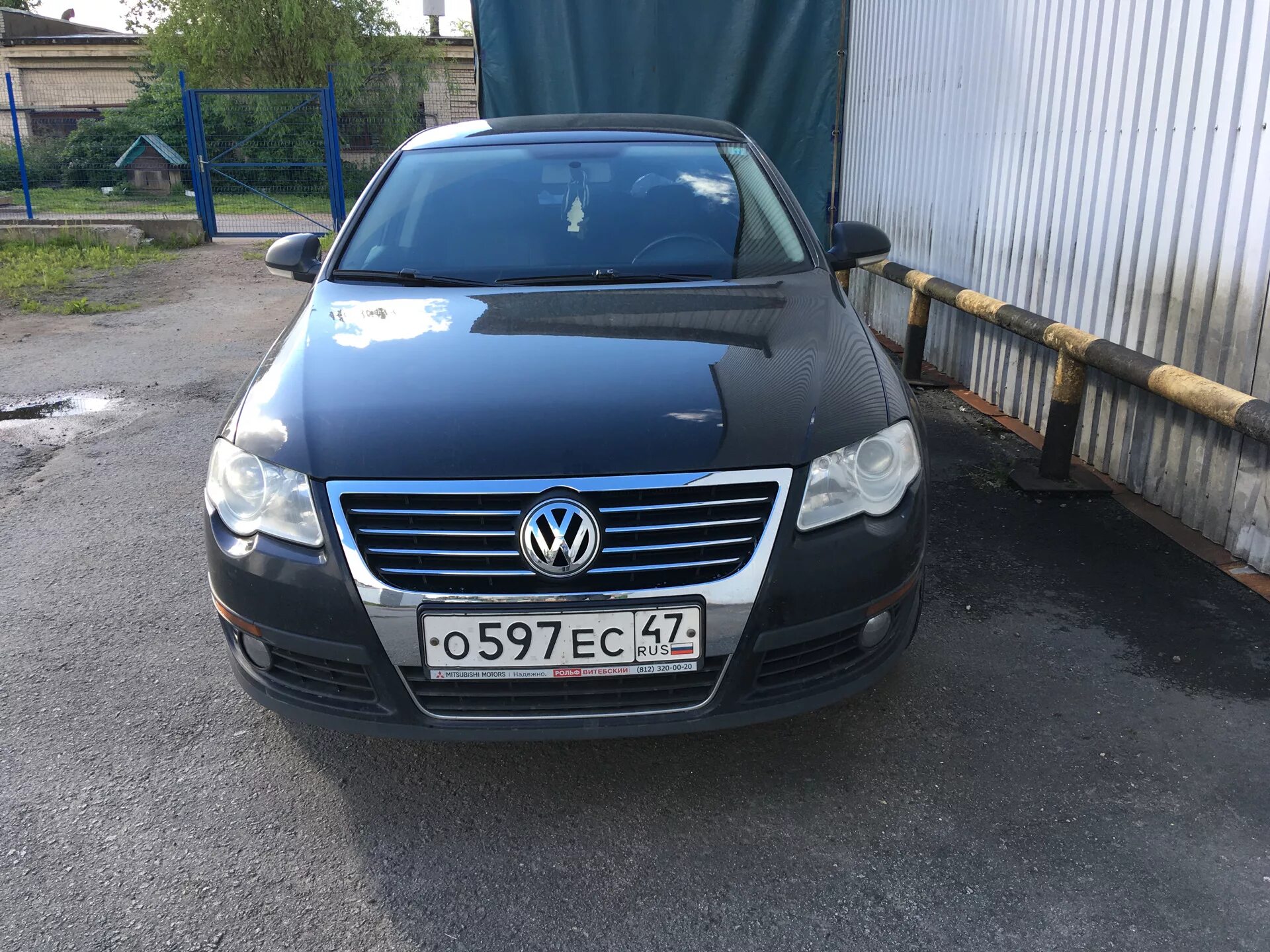 Пассат б6 2008 год. Пассат б6 с черной решеткой. Volkswagen Passat b6 черная решетка. Решетка VW Passat b6. Volkswagen Passat b6 антихром.