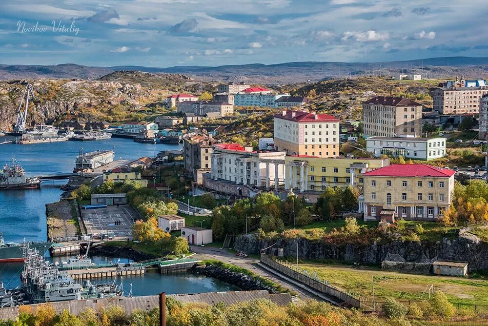 Полярный город в Мурманской области. Полярный Мурманская область Екатерининская гавань. Полярный (город в Мурманской обл.). Поселок Полярный Мурманская область. Полярный 3 город