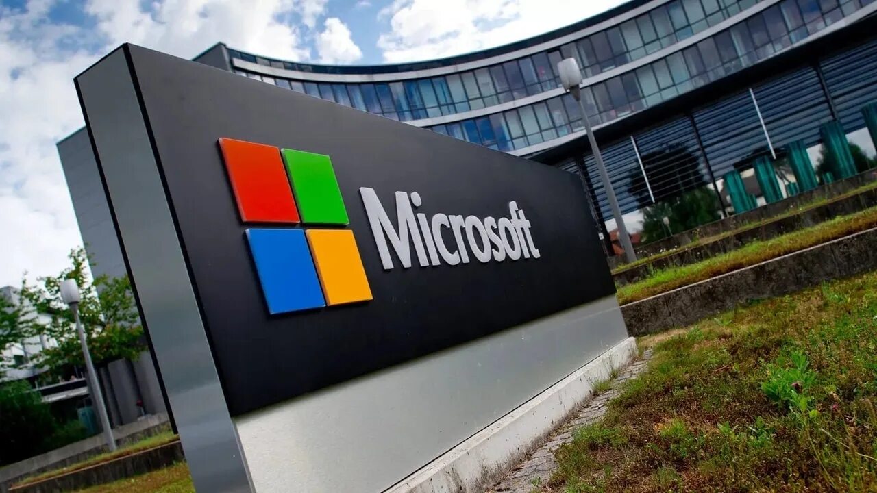 Компания майкрософт. Логотип компании майкрософт. Что такое microsoft. Первый текстовый процессор wysiwyg: xerox bravo. Современный логотип майкрософт.