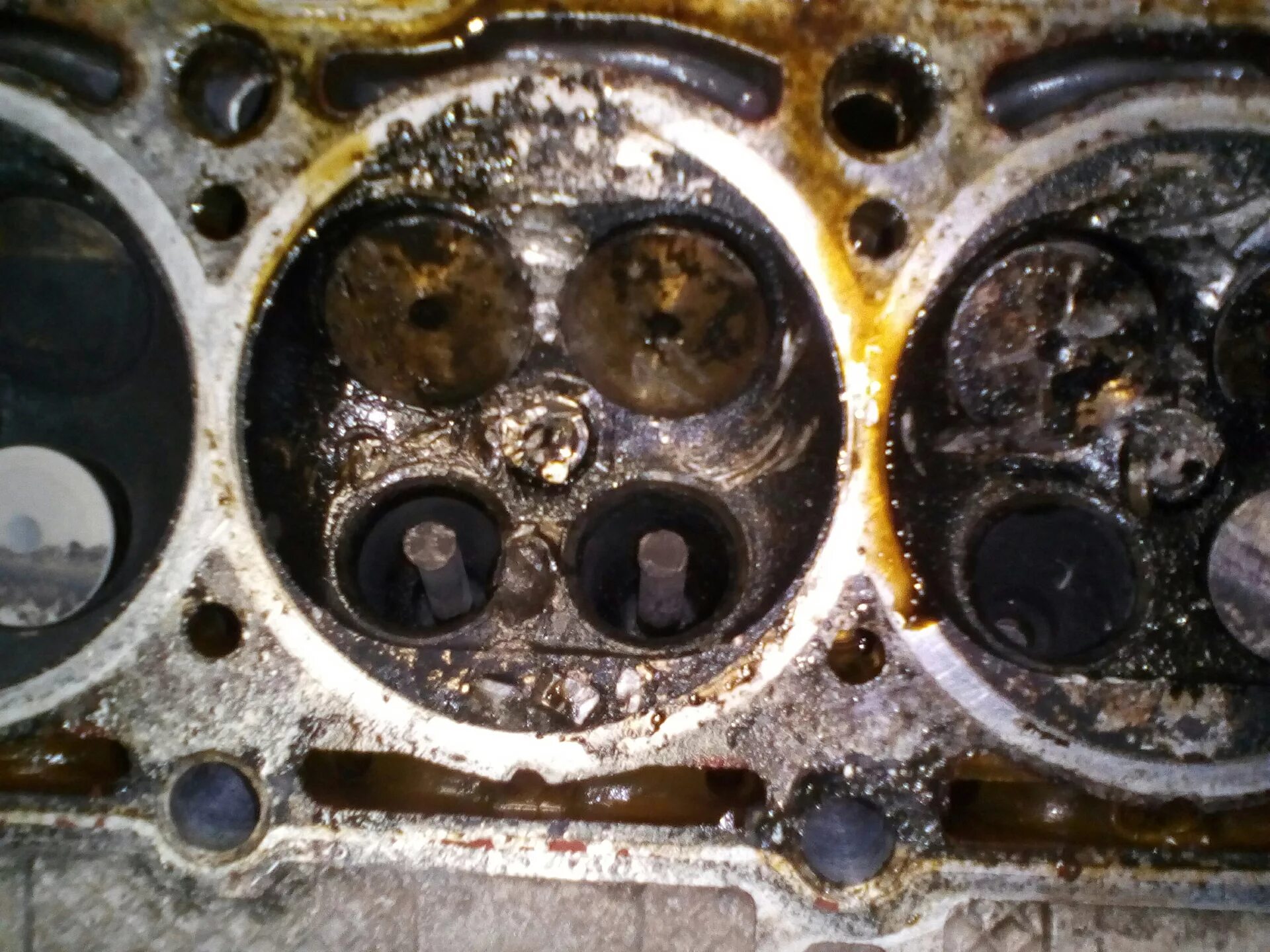 Изношенный ремень грм приора. 3s-gte загнуло клапана. Рваный ремень грм. Timing belt - b60s2m214. Оборвало ремень гри на мицубише аутленбери2004 года.