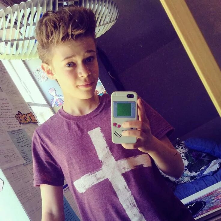 La Hija De Niall Horan Young cute boys, Cute teenage boys, Kids photography boys