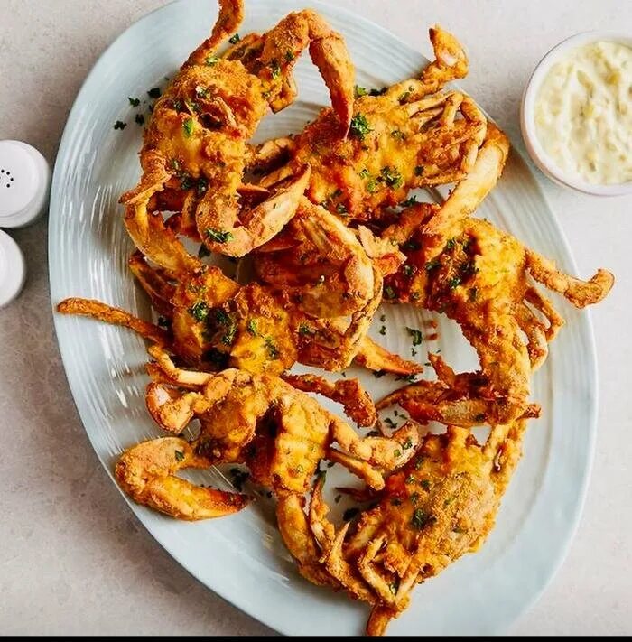 Просто кухня краб. Мягкопанцирный краб. frys краб. soft shell crab. мягкопанцирный краб в темпуре.