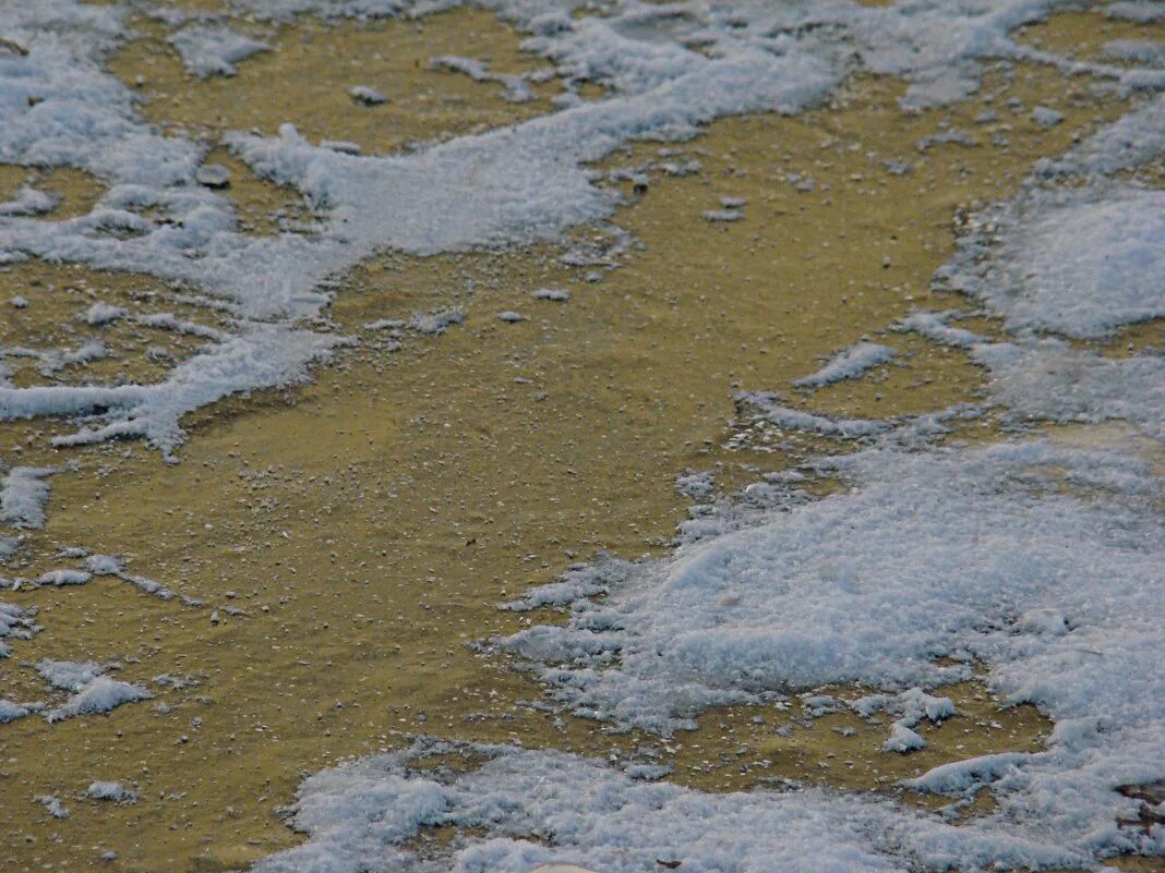 освещение улиц города. ледолазание в якутии. киев зимой. лед пищевой iceberg, 3 кг. киев лед.