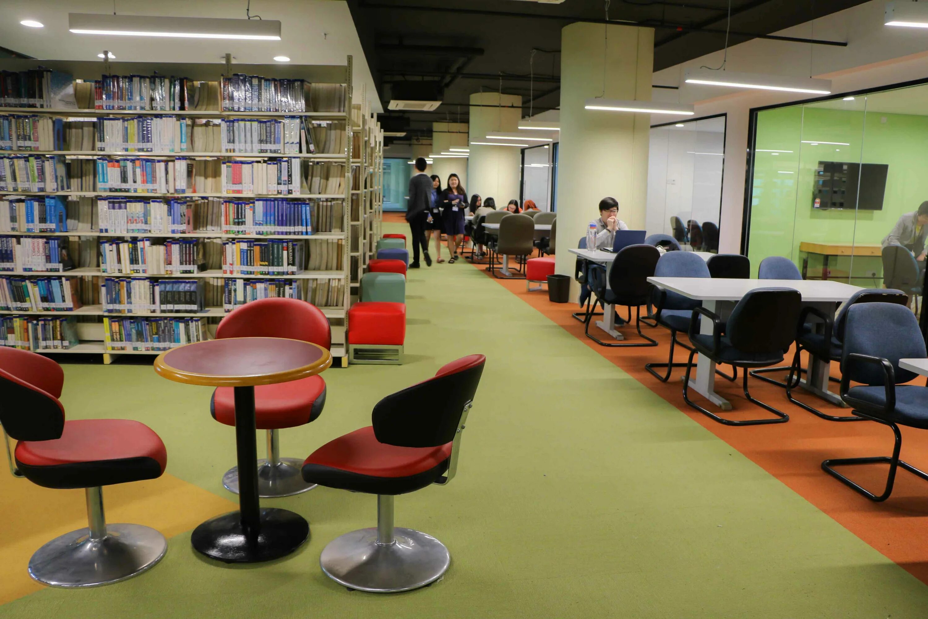 Asia Pacific University (APU). Asia Pacific University of Technology & Innovation. University facilities. Malasia APU University. Edu library