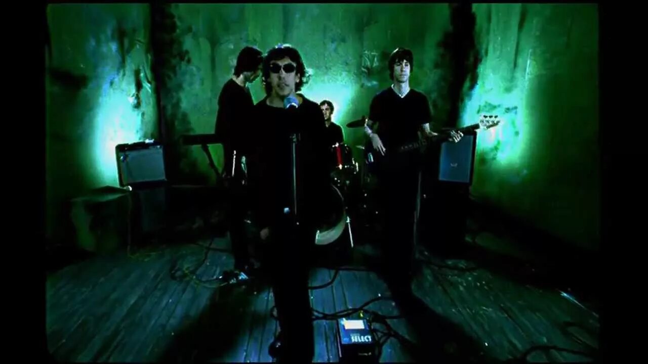 Танцы минус диктофоны альбом. Танцы минус диктофоны. Вячеслав петкун диктофоны. Танцы минус флора и фауна обложка. Танцы минус диктофоны.