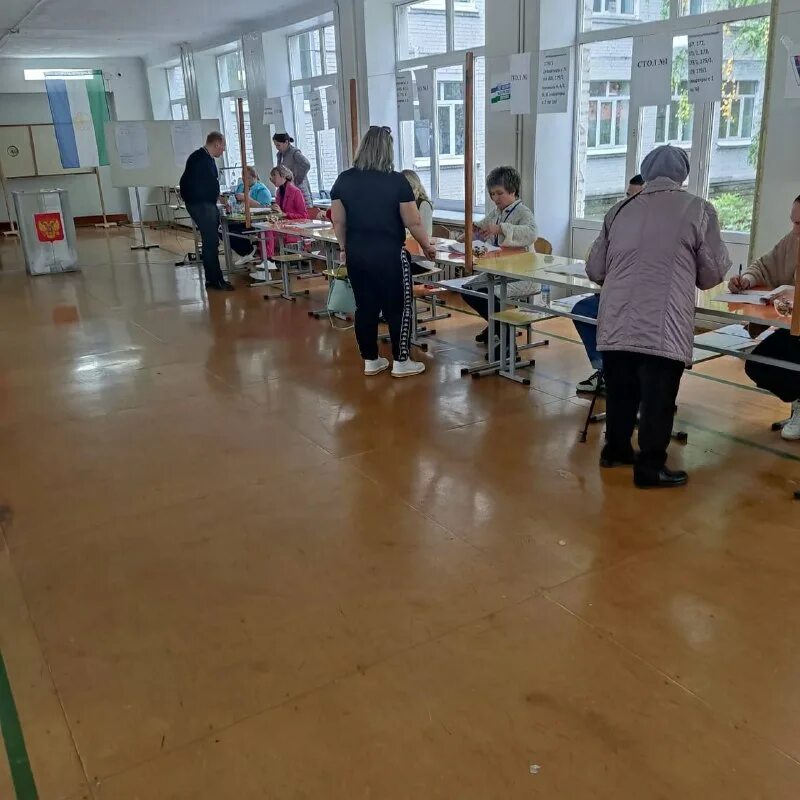 адмирала жильцова 3. детская поликлиника ивантеевка. 73 уик. администрация волховского района фото. 73 уик.