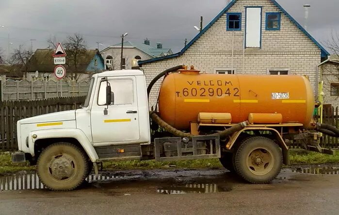 газ 53 ассенизатор. я говновоз. ассенизатор зил говновоз. говновоз мем. зил 130 говновоз.