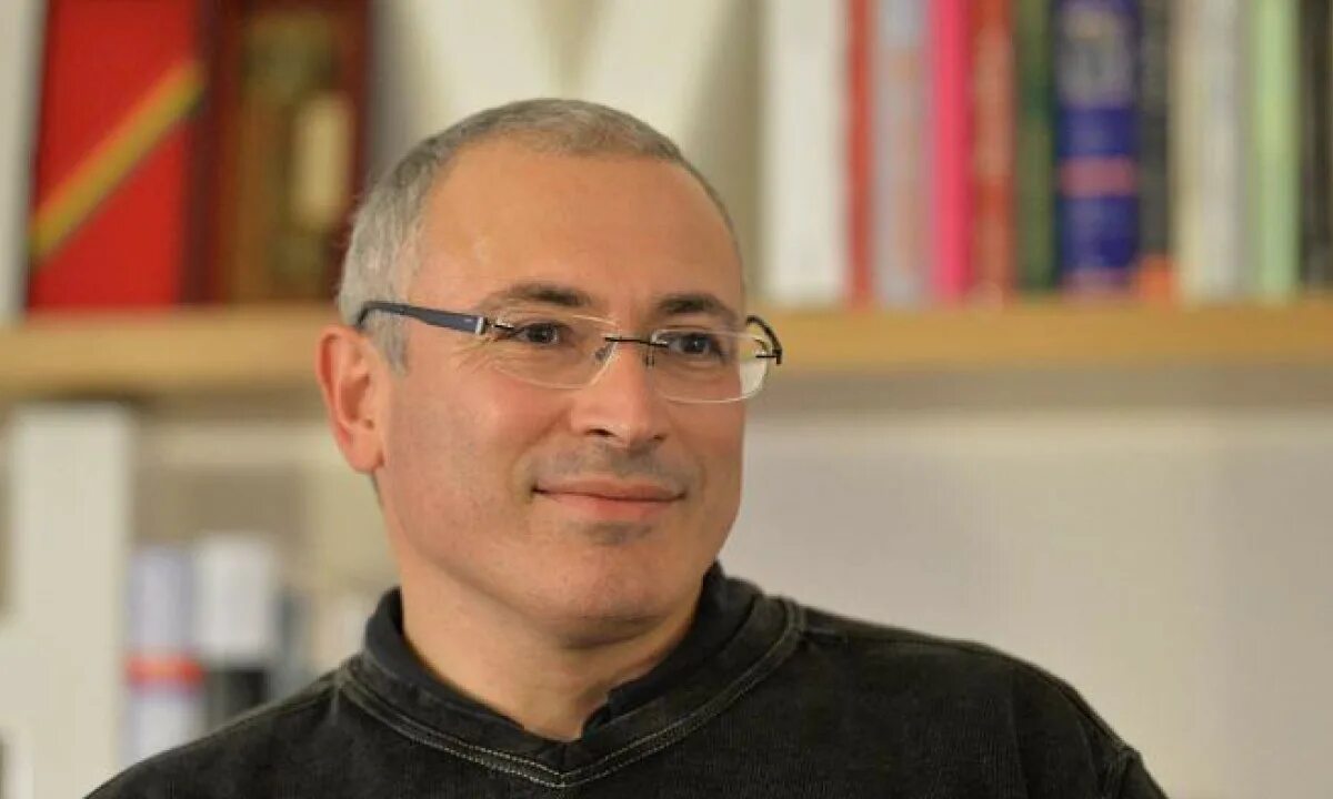 Ходорковский лайф ютуб последнее видео. Михаил ходорковский. ходорковский 22025. михаил ходорковский маслом. михаил ходорковский в полный рост.