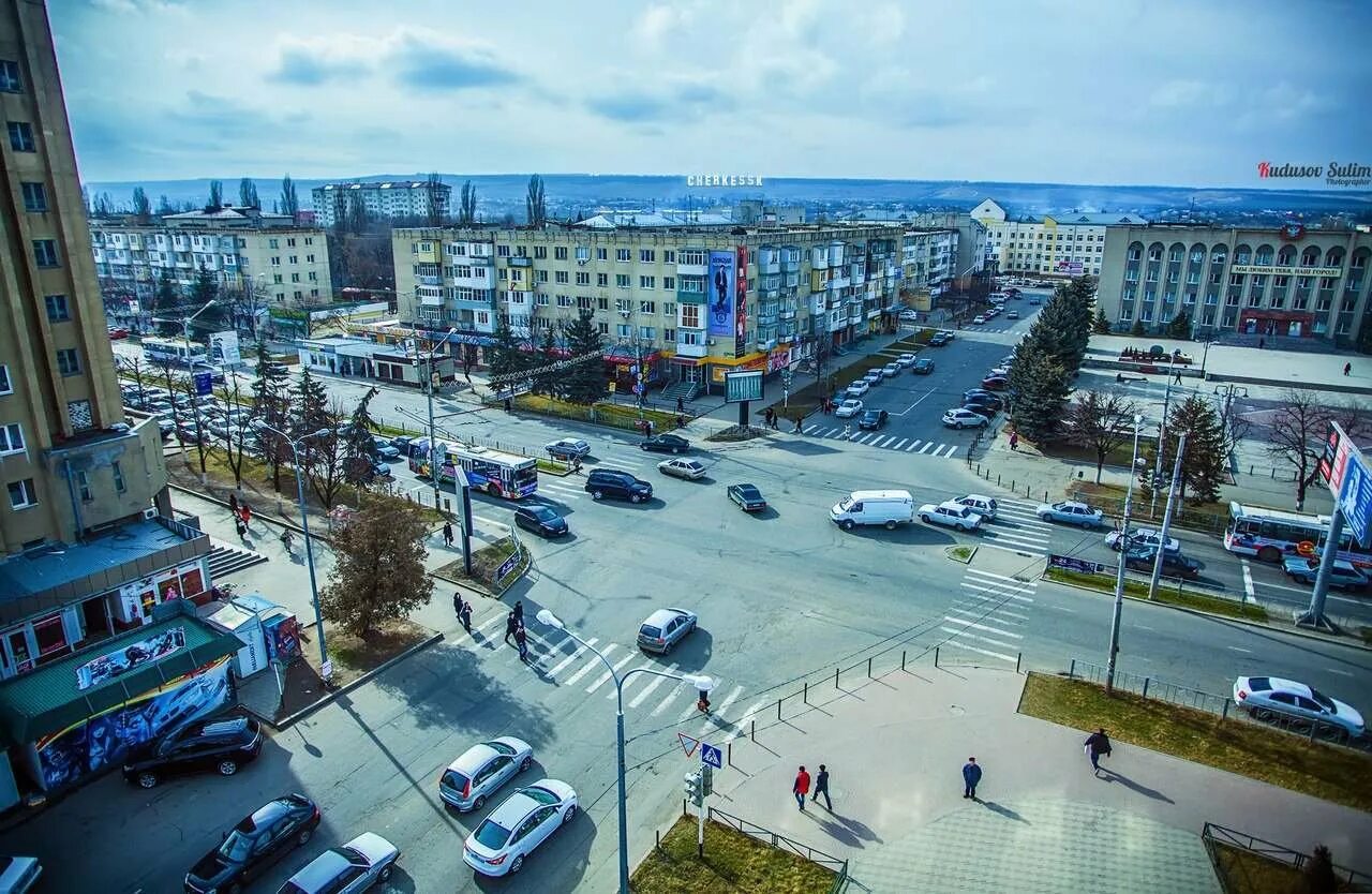 Карачаево Черкесск столица. Город Черкесск Карачаево-Черкесской Республики. Карачаево-Черкесская Республика столица город Черкесск. Черкесск центр города.