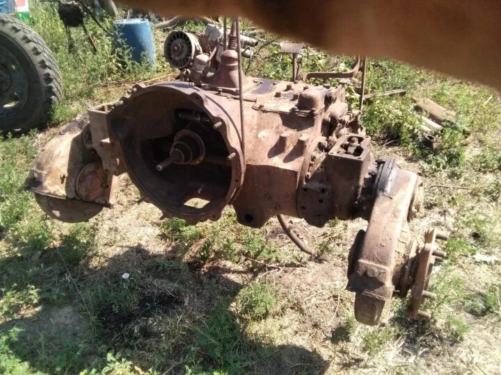 Задний бортовой редуктор т 25. Бортовая трактора т 16. Бортовой чулок на т-25 трактор. Бортовая т 30. Подшипник бортовой трактора т 16.