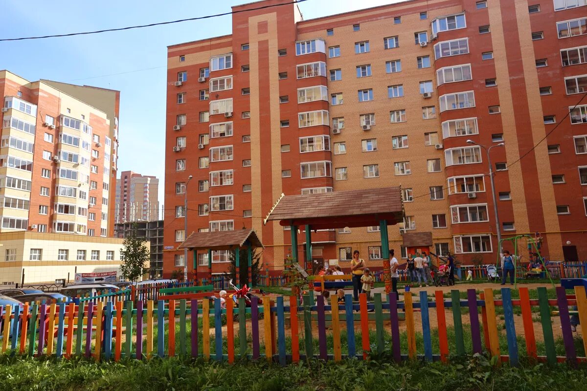 лесной городок 2а. площадь лесного городка. школа дружба дубки. дачный поселок лесной городок одинцовский район. москва одинцовский район лесной городок.