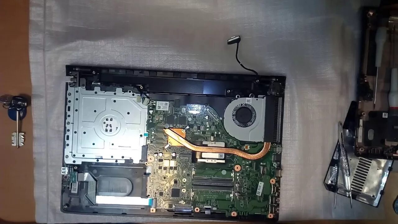 Разборка ноутбука Acer Aspire E15 ES1-511 - YouTube