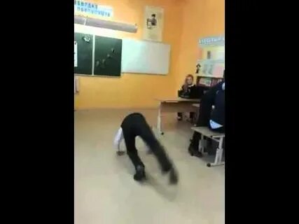 Школьники танцуют видео