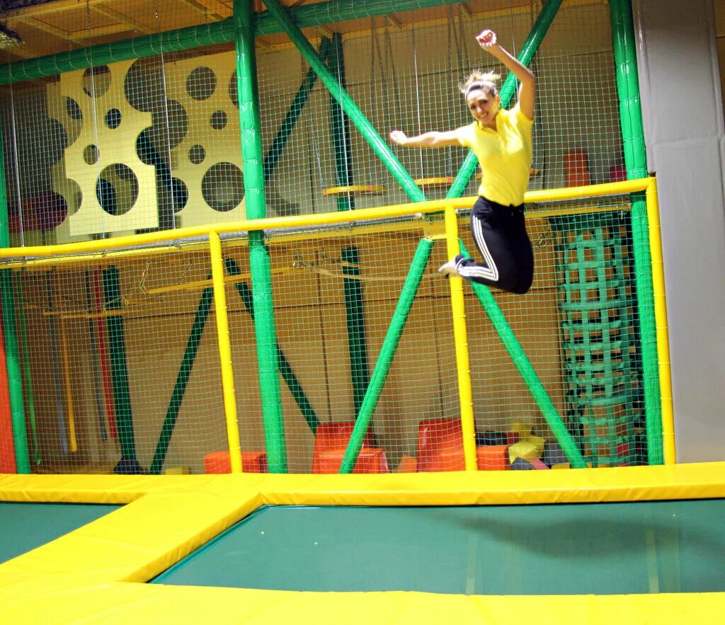 Батутный центр майкоп ананас. Детский развлекательный центр майкоп. Развлекательный центр для детей ананас майкоп. Батутный центр майкоп. Детский развлекательный центр майкоп.