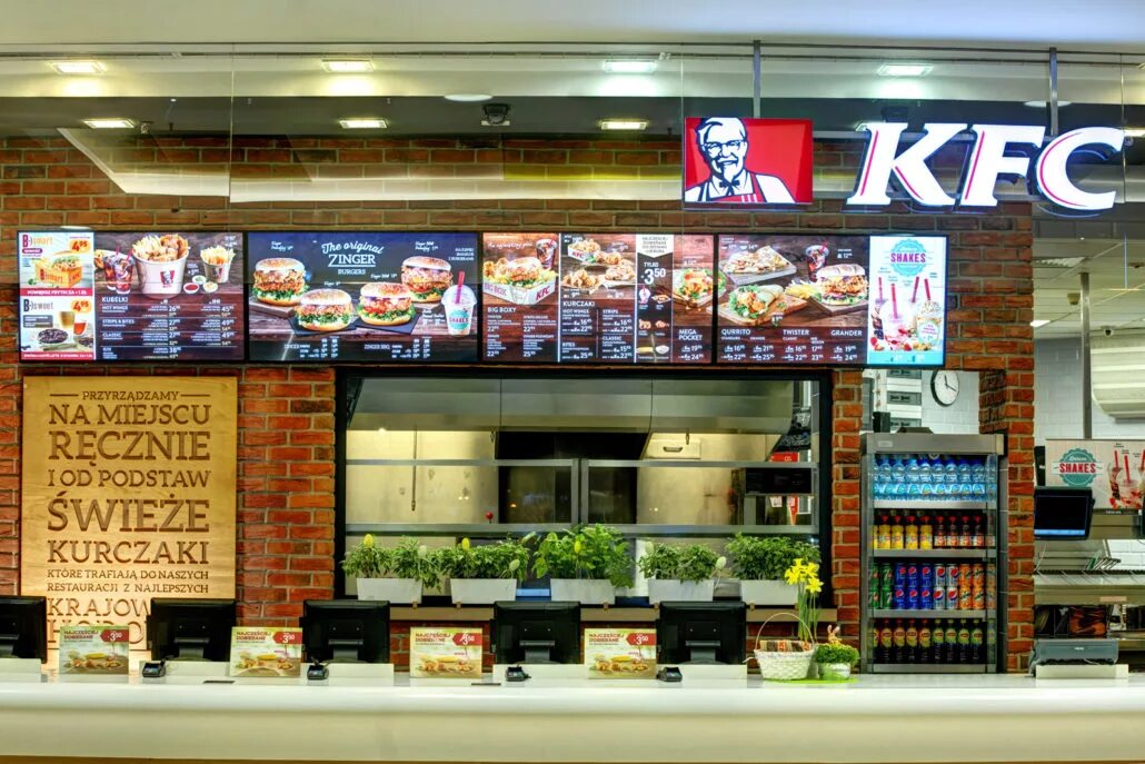 кафе блинная. фаст фуд интерьер. киоск для фаст фуда. витрина с едой. кафе здорового питания снаружи.