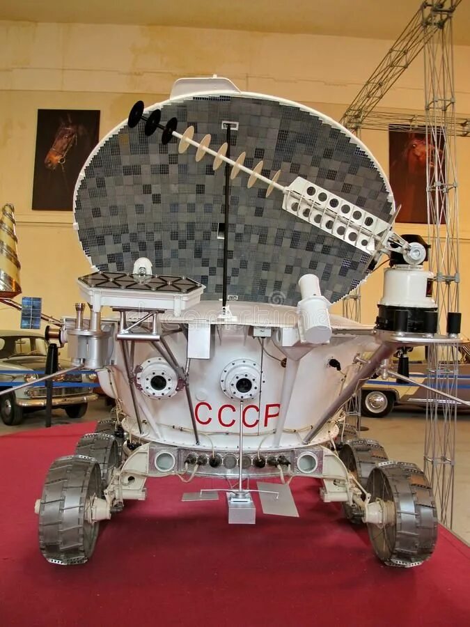 Луноход-1. Луноход-1. Луноход пилотируемый artemis. Макет лунохода. Алехин луноход.
