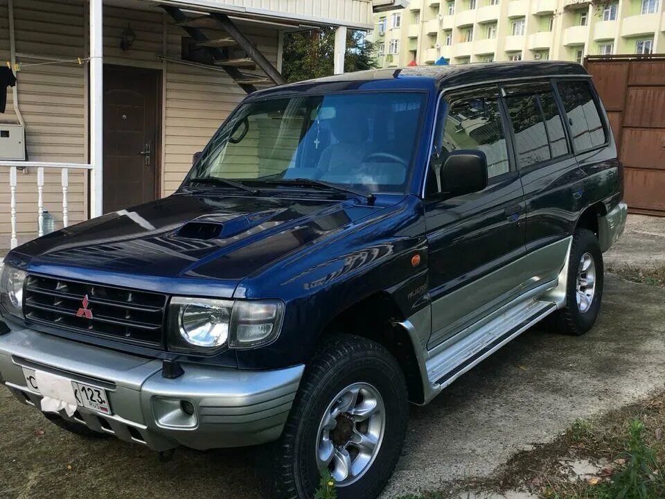 Купить паджеро нижний новгород. Mitsubishi Pajero 1999. Митсубиси Паджеро 2 1999. Мицубиси Паджеро 1999. Mitsubishi Паджеро 1999.