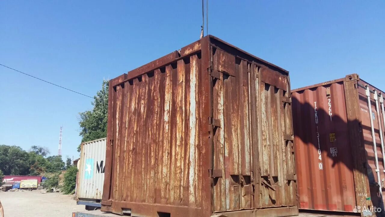 Контейнер 5ти тонник. Контейнер 3 тн. Морской контейнер 5 тонн. Продам бу контейнер. 10 тонный контейнер.