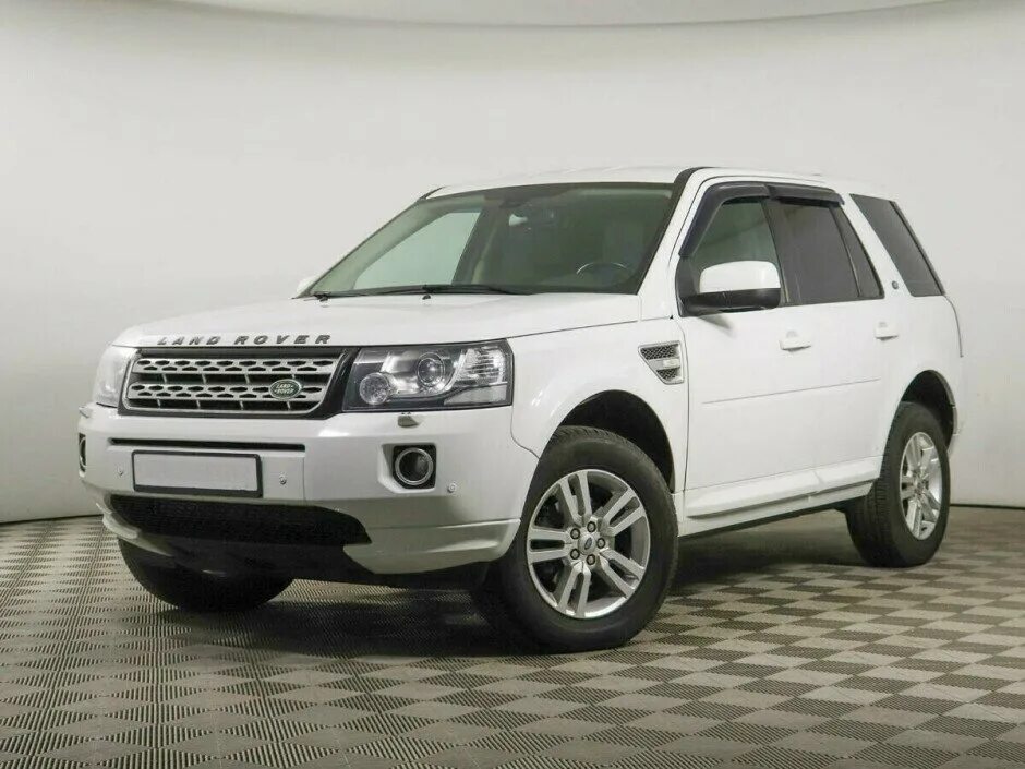 Купить ленд ровер 2 дизель. Ленд Ровер Фрилендер 2013. Land Rover Freelander 2 Рестайлинг. Freelander 2 2013. Freelander 2 Рестайлинг 2013.