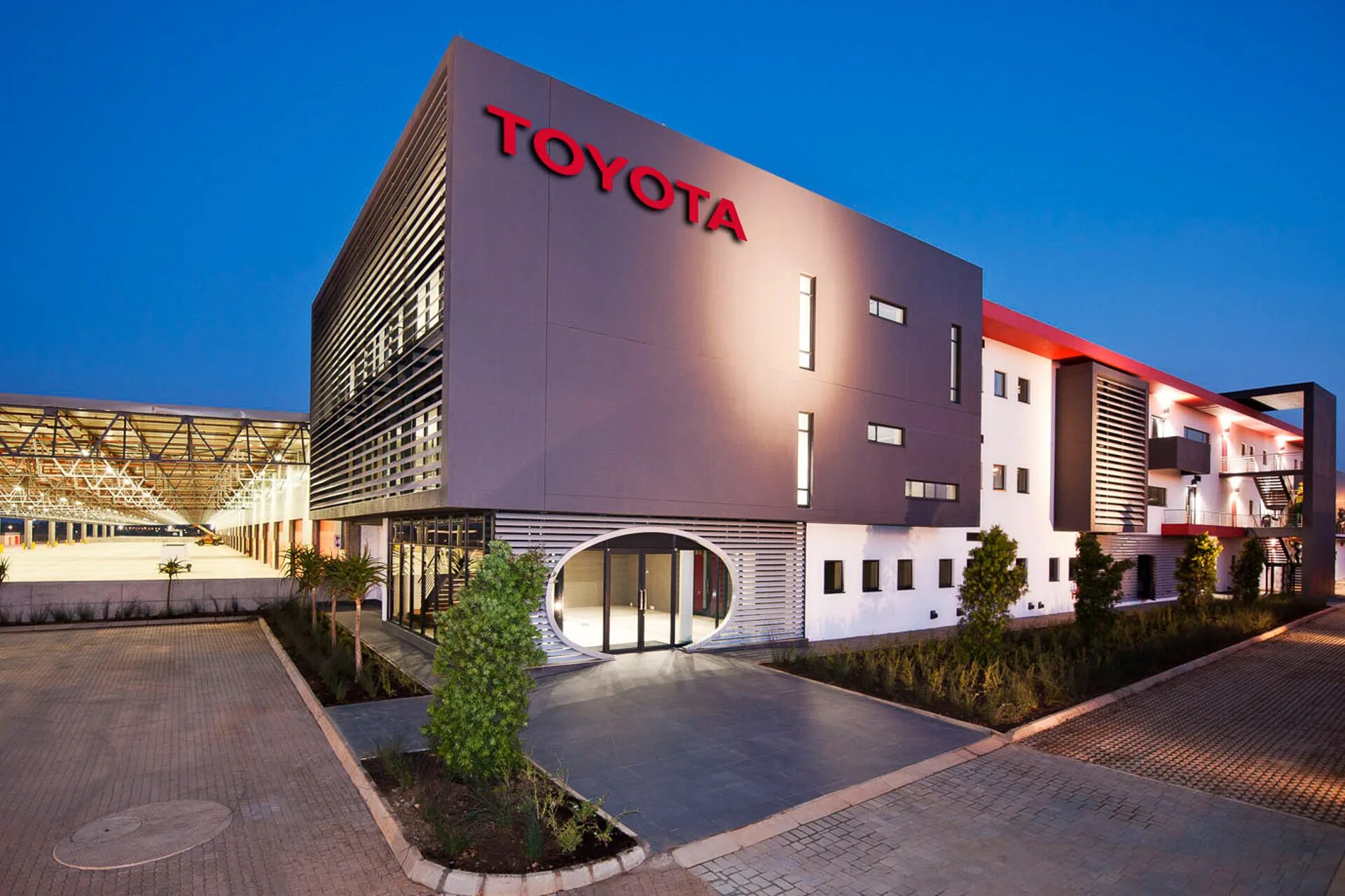 Toyota wec. Бельгия тойота. Toyota belgium. Бельгия тойота. Центральный офис тойота мотор корпорейшн япония.