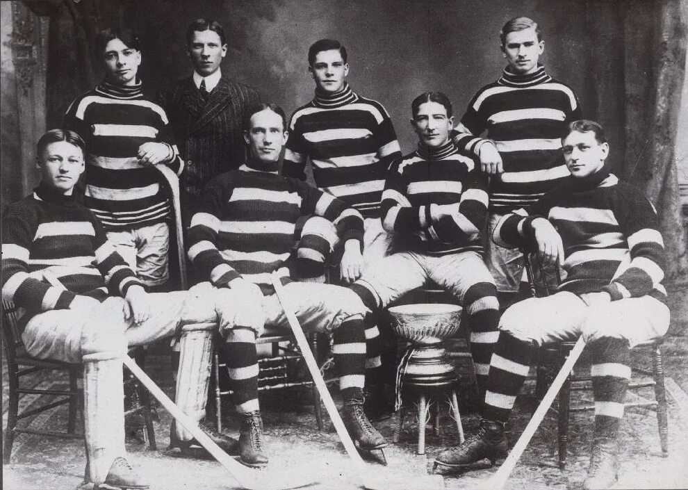 Первая команда. Первая хоккейная команда Канады 1904. Хоккей 1870. Зарождение хоккея в Канаде. Хоккей Канада 1900.