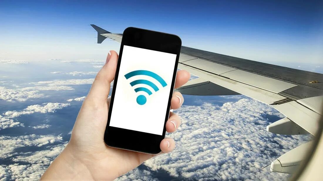 Wifi мобильного телефона. Wi-Fi в самолёте. Вай фай в самолете. WIFI на борту самолета. Интернет в самолете.