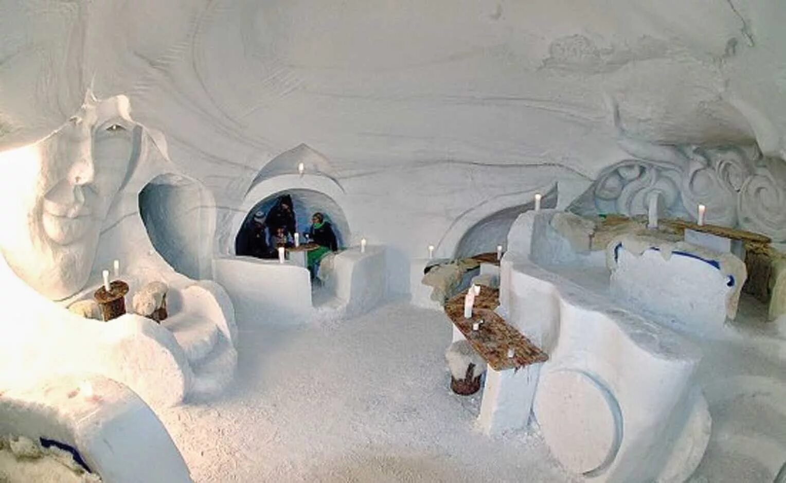 Иглу - снежный дом эскимосов. Иглу жилище эскимосов внутри. Iglu-Dorf в Швейцарии. Гостиница Iglu-Dorf Zugspitze.