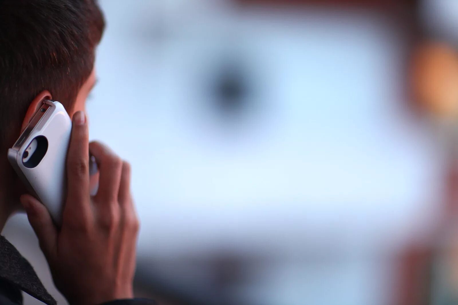 Звонок мошенника. Телефонные аферисты. Мошенники звонят. Мошенники звонят. Телефонные мошенники.