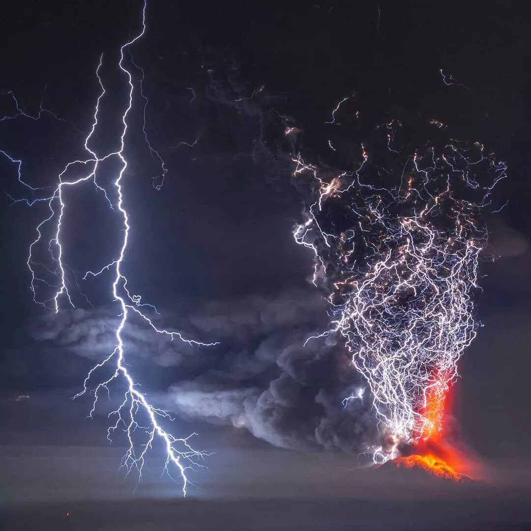 молния гром шаровая молния гроза. гроза. молния гром шаровая молния гроза. очень сильный гром. кататумбо в венесуэле.