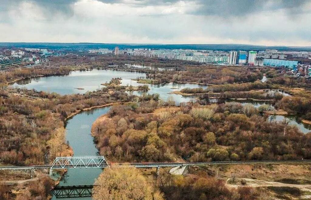 3 озера поселок. Поселок борьба Ульяновск. Озера поселка борьба. Озеро в пос Габишева Казань. Чëрное озеро пгт аркудь.