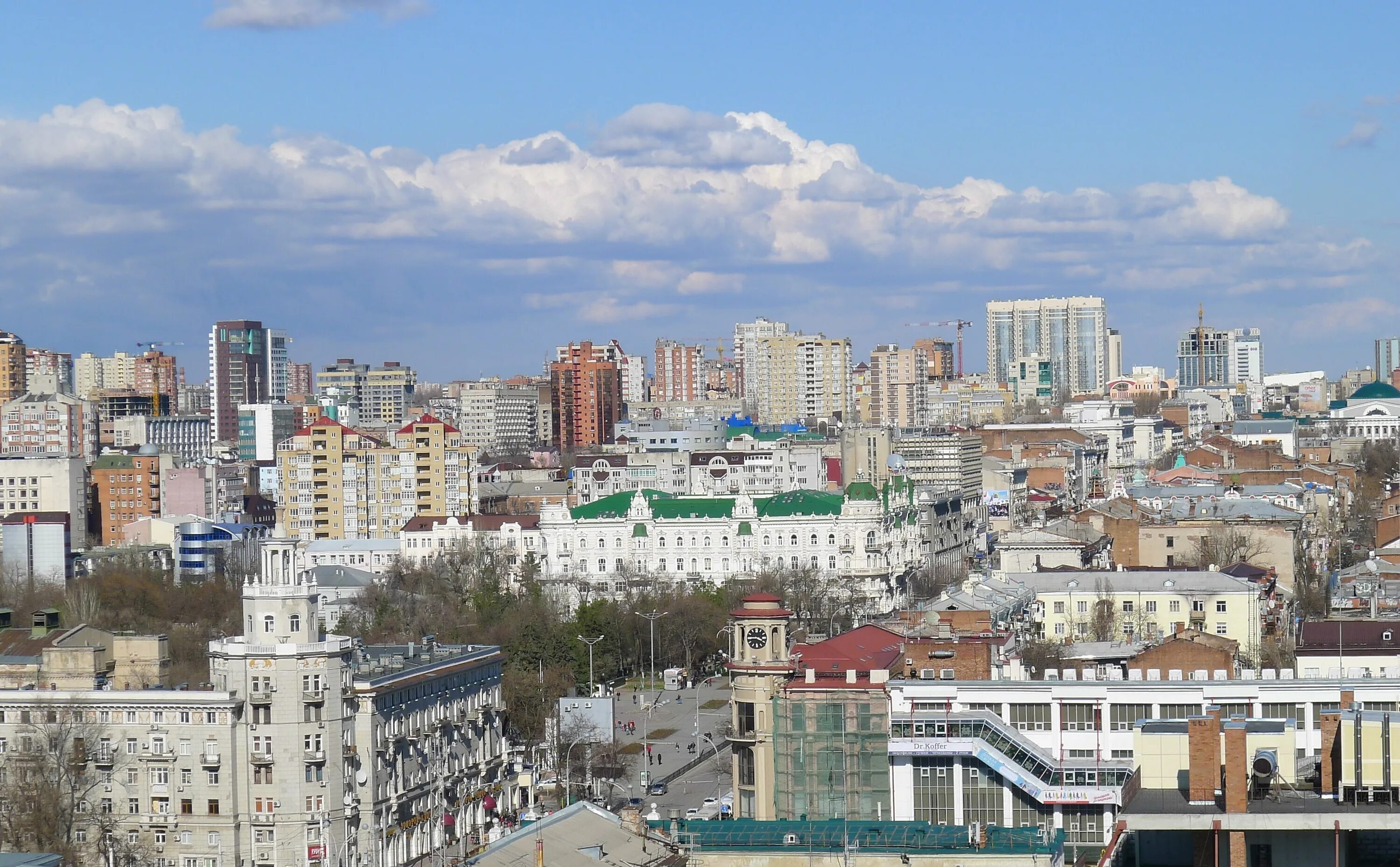 ростов на дону с высоты птичьего полета. река дон у ростова на дону. город ростов на дону панорама. вид на дон в ростове на дону. город ростов на дону панорама.