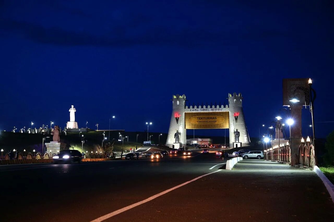 Сейчас тараз. Тараз город. Тектурмас Тараз. Тараз достопримечательности. Город Тараз достопримечательности.