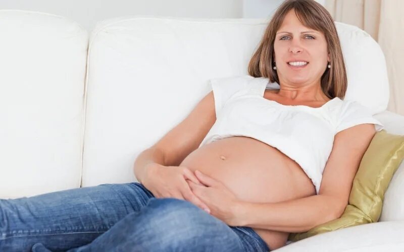 Поздняя беременность роды. Беременные женщины в возрасте. Беременные женщины в 40 лет.
