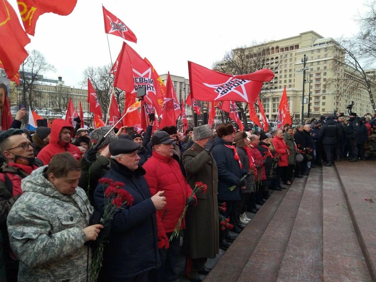 Митинг в москве 23 февраля. Митинг коммунистов. Митинг КПРФ. Митинги коммунистов в России. Митинг коммунистов в Москве.