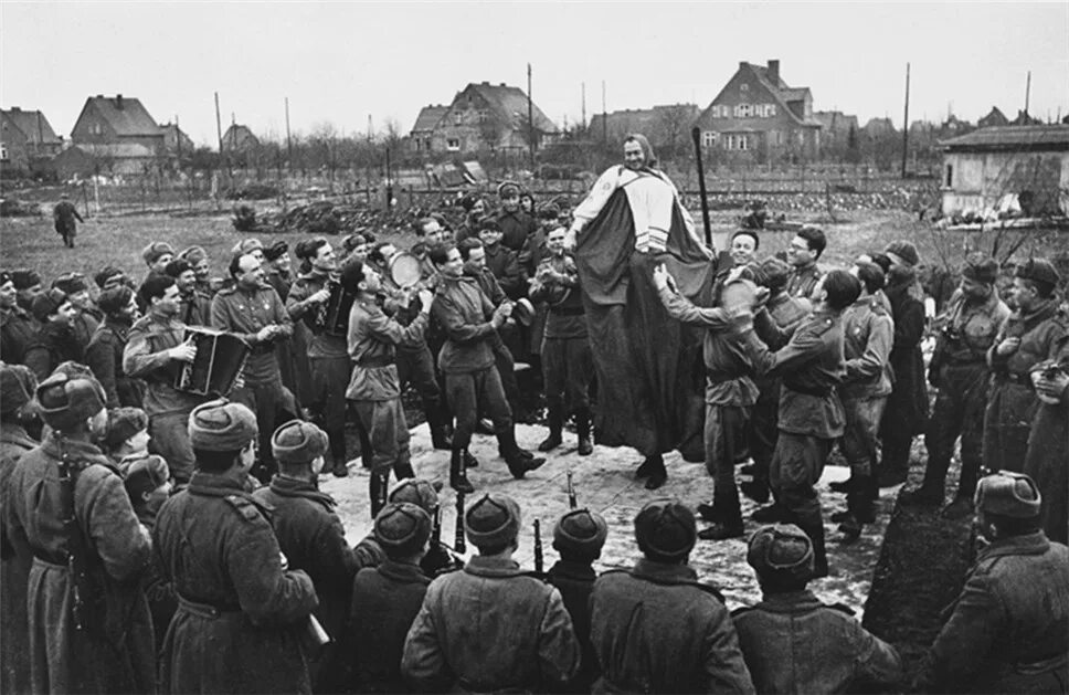 Военные театры второй мировой. Фронтовые бригады 1941-1945. Концертные бригады и фронтовые театры в ВОВ. Фронтовые бригады в годы Великой Отечественной войны. Театр в годы войны 1941-1945.