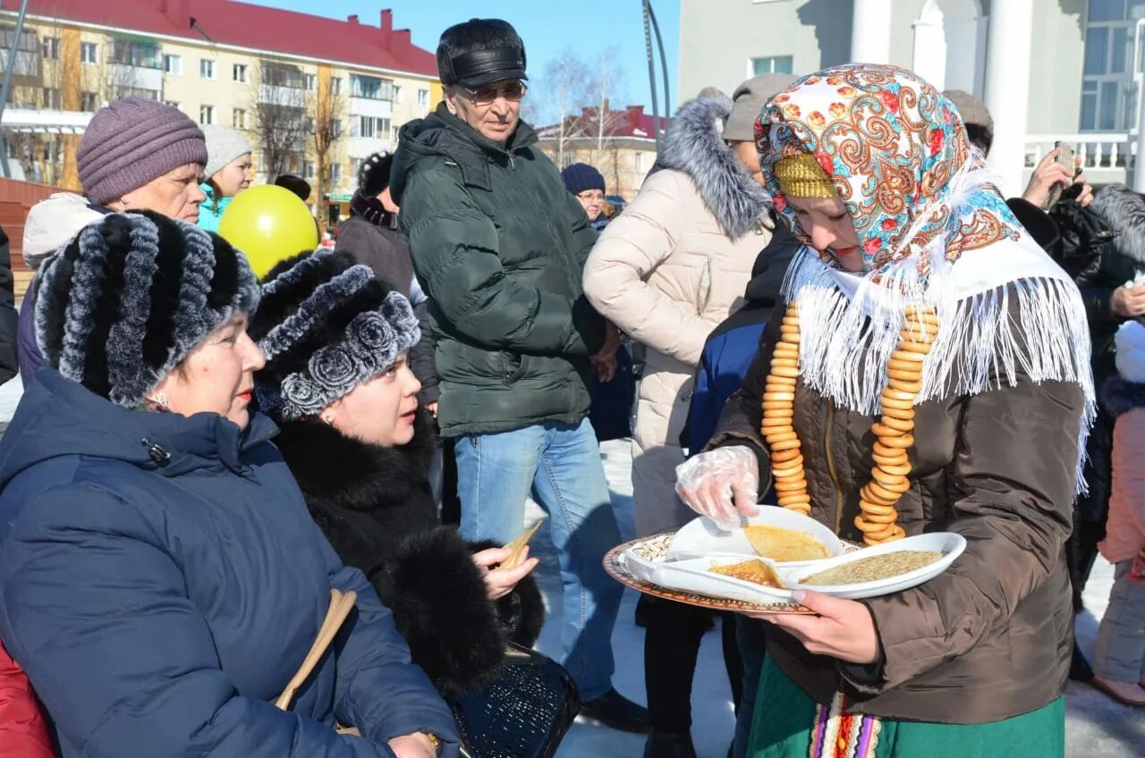 Масленица в Татарстане. Масленица провожает зиму. Отмечаем Масленицу и провожаем зиму. Бавлы Березка реабилитационный центр. Березка масленица