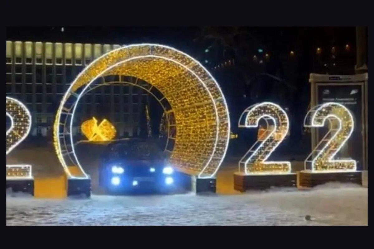 2025 й. Площадь ленина воронеж новый год 2025. светящиеся цифры 2025. архангельск 2025. зима в архангельске 2025.
