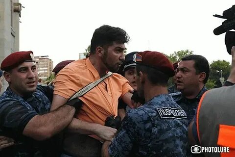 Армянски прямом эфире