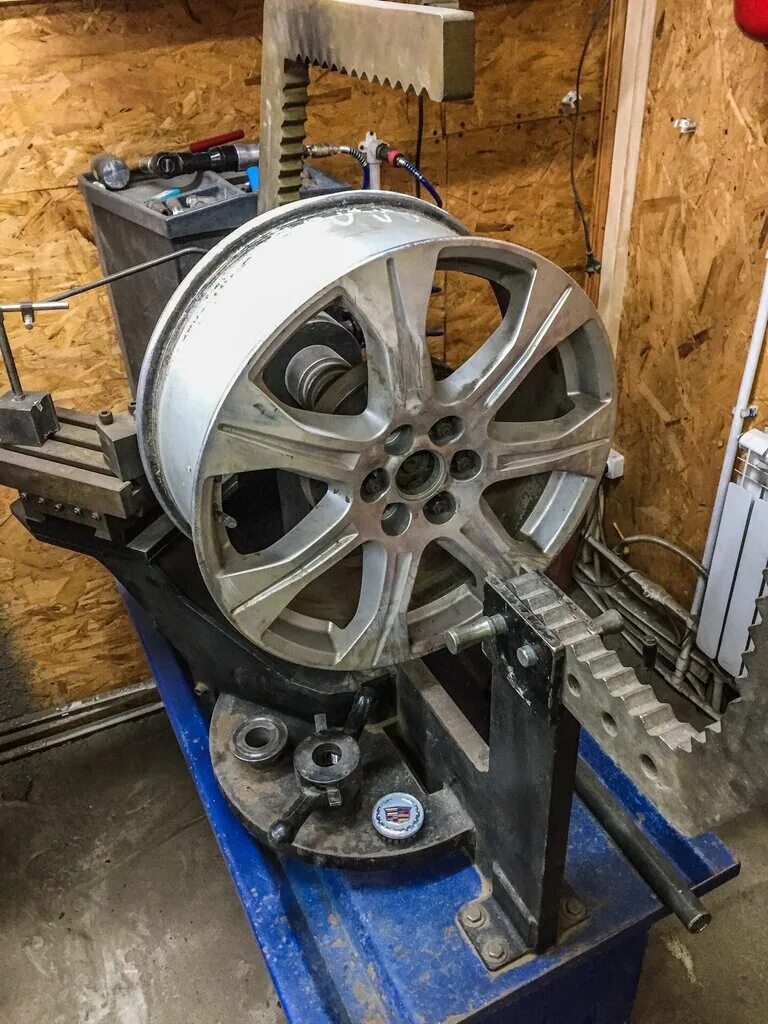 шиномонтаж литых дисков. что такое рлд правка дисков. шиномонтаж литых дисков. шиномонтаж правка дисков. правка дисков.