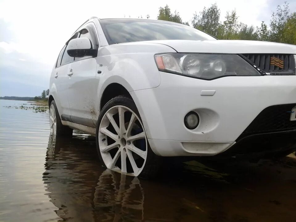 Диски на Outlander XL r20. Outlander XL r20. Outlander XL колеса р20. Mitsubishi Outlander 3 r20.