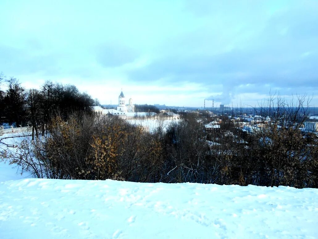 Любимый город синий дым китая. Любимый город в синей дымке тает слушать. Высокая влажность зимой. Город и синее ночное небо. Любимый город песня.