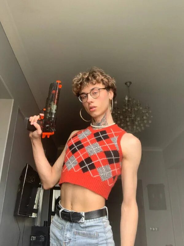 влад семенов 2021. Lil skies. влад семёнов колледж. 2 женщины в розовой маске. дурак блоггер.