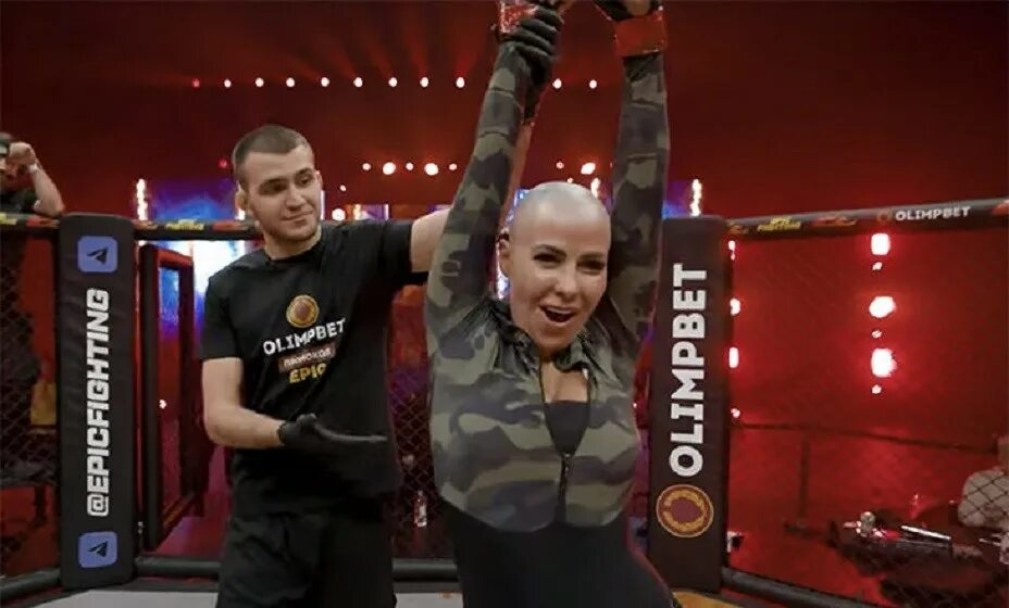 Беркова против иришки чики-пики бой. Елена беркова бокс. Беркова мма. Беркова мма. Беркова мма.