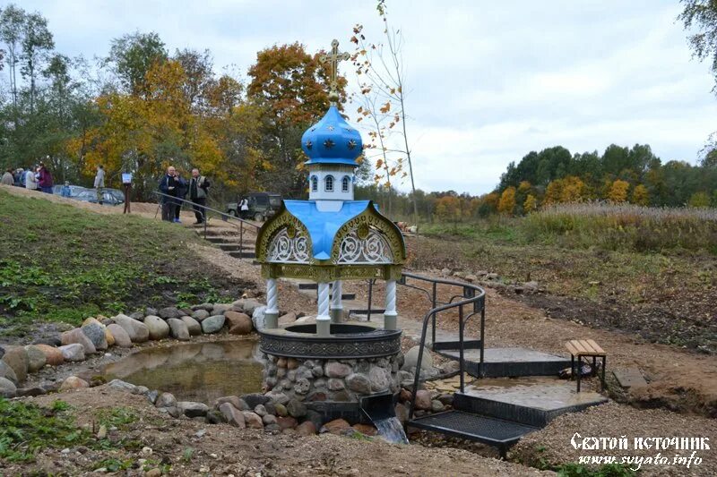 Источник святой ключ. Родник Христа Торжокский район. Родник деревня Вишенки Тверской области. Золотой ключик Родник. Родник в Торжокском районе деревня Вишенки.