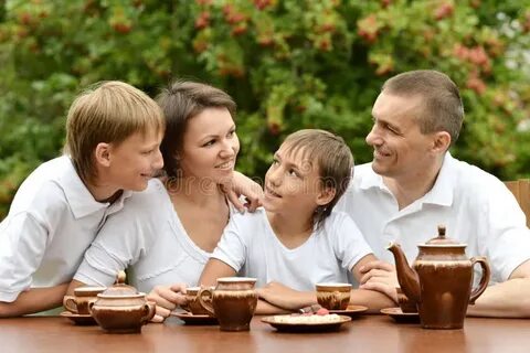 Семья чай кофе