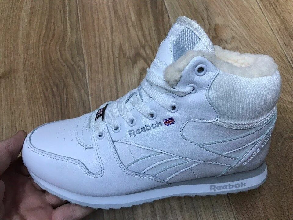 Озон рибок женские. Зимние кроссовки Reebok. Зимние кроссовки рибок женские. Зимние кроссовки рибок женские с мехом. Reebok зимние кроссовки женские.