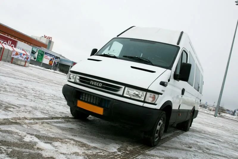 Ивеко дейли 2007. Ивеко 35с15. Iveco 35c11. Iveco 35. Iveco Daily 2007.