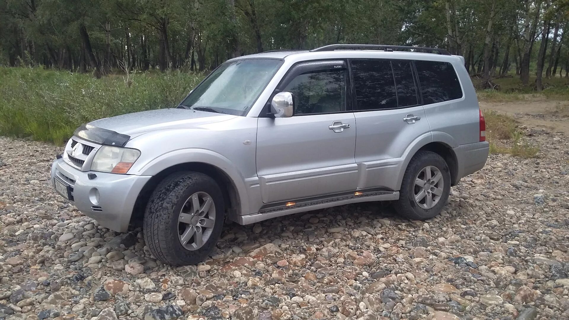 Купить мицубиси паджеро бензин. Mitsubishi Pajero 2006. Митсубиси Паджеро 2006 3.5. Mitsubishi Pajero Montero long 2007. Митсубиси Паджеро 2006 бензин.