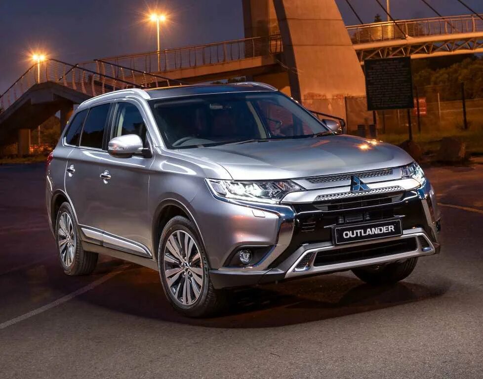 Мицубиси аутлендер 2021 года. Митсубиси Аутлендер 2021. Новый Mitsubishi Outlander 2021. Новый Митсубиси Аутлендер 2022. Новый Митсубиси Аутлендер 2021.