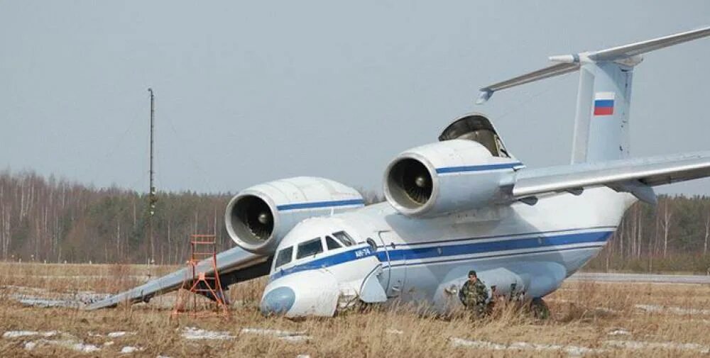 иваново транспортный самолет. ил 76 чкаловский. транспортный самолёт ил-76. иваново транспортный самолет. иваново транспортный самолет.